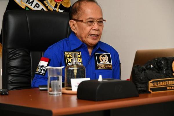 Ditolak Guru Besar dan Akademisi, Wakil Ketua MPR: Presiden Harus Evaluasi UU Cipta Kerja