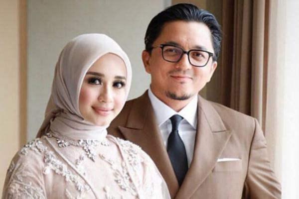 Laudya Chyntia Bella Pisah dengan Engku Emran