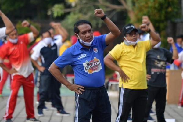 Menpora Ajak Masyarakat Lansia Berolahraga Lewat Senam DUILAH