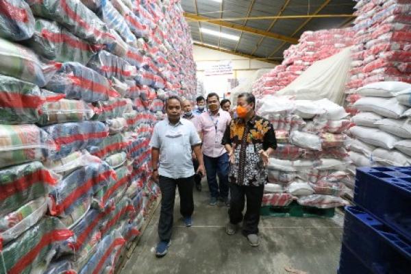    DPRD DKI Sebut Paket Bansos Food  Station Sesuai Ketentuan Dinas Sosial 