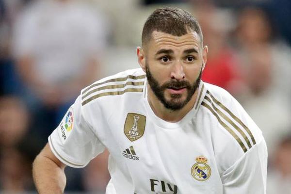   Taklukkan Alaves, Real Madrid  Tak Tergoyahkan di Puncak Klasemen