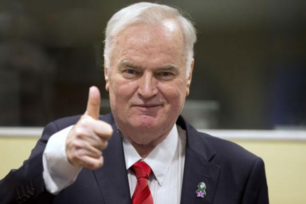 Dua Pekan, Lebih 8.000 Muslim Bosnia Dibantai di Srebenica