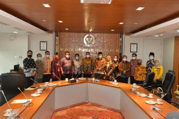 Ketua MPR Ajak Kader KAHMI Sosialisasi Empat Pilar RI