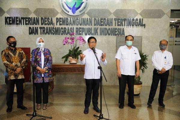 Kemendes Siap Jalan Perintah Presiden Sosialisasi Masker ke Desa