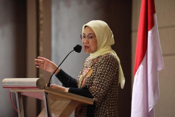 TKM, Cara Menaker Ida Berdayakan Pekerja Perempuan Terdampak Covid-19