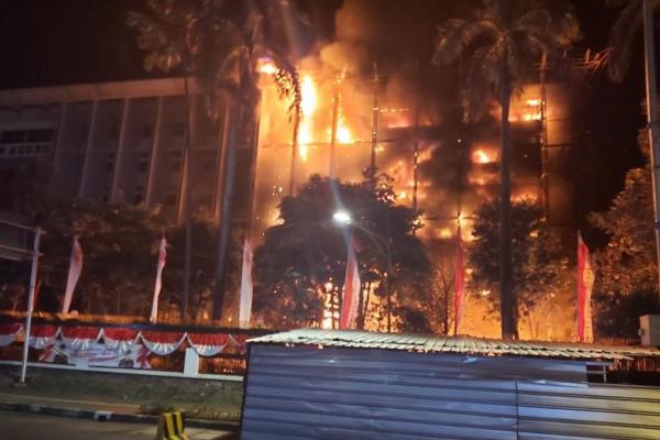 Kantor Kejaksaan Agung Terbakar