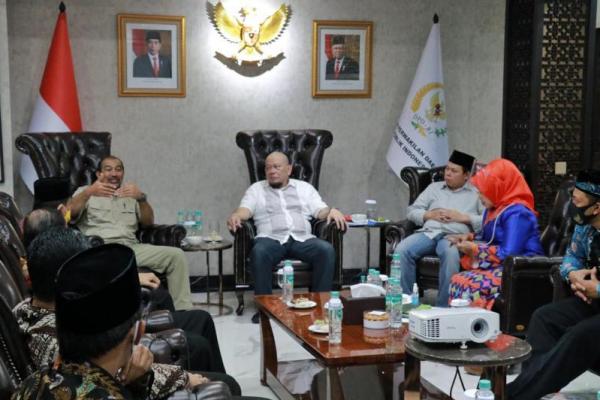 Susah Buka Prodi Umum, 10 Rektor UIN Ngadu ke DPD RI