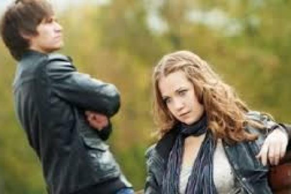 Menyikapi Pacar yang Keras Kepala