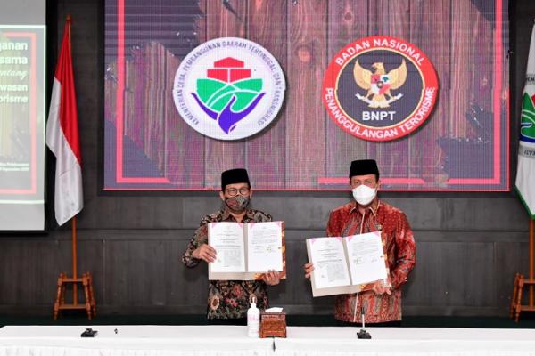 Tangkal Paham Radikal di Desa, Kemendes Gandeng BNPT
