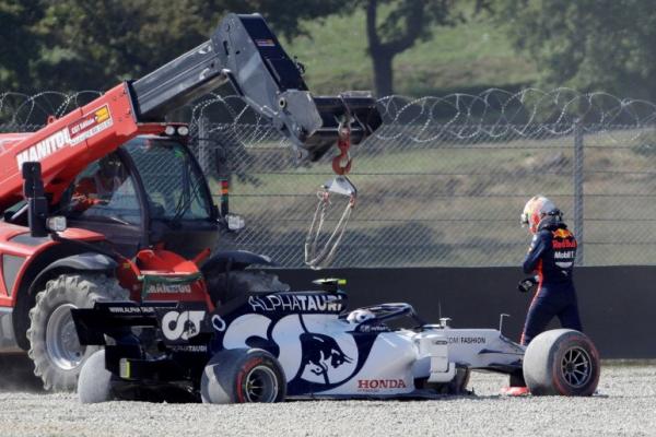 Lewis Hamilton Menjuarai Grand Prix F1 Tuscan