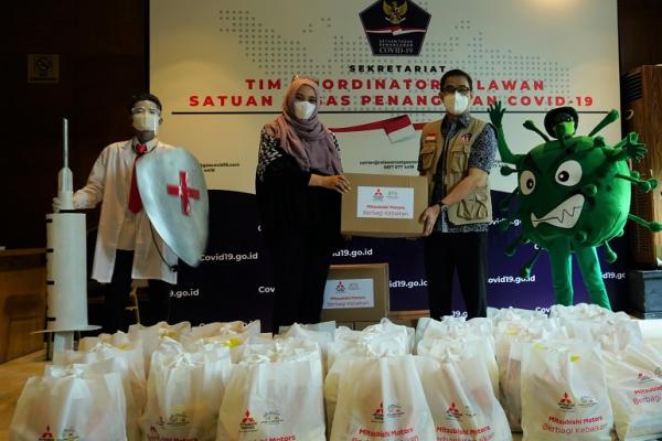 MMKSI Donasikan Puluhan Wastafel Portable dan 5.000 Masker