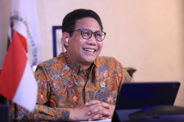 Sambut HBN 2020, Mendes PDTT Dorong Peningkatan Batik Nasional