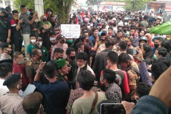 Mahasiswa Dilarang Demo, Kemdikbud Dinilai Pasung Kemerdekaan Kampus