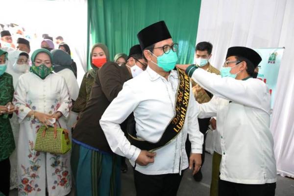 Gus Menteri: "Tradisi Pesantren Harus Dilestarikan