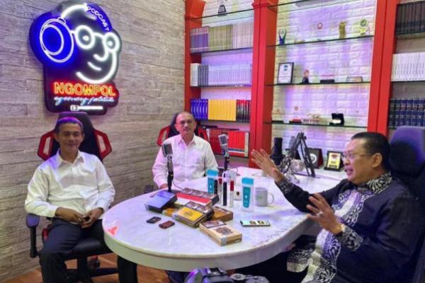 Bamsoet: Cerutu Produksi Indonesia Tak Kalah dengan Produk Luar Negeri