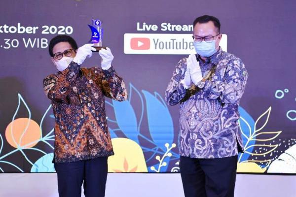  Kemendes PDTT Peroleh Penghargaan dari IPB