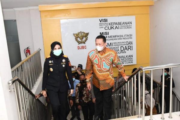 Ketua MPR Apresiasi Bea Cukai Soekarno Hatta Beri Kemudahan UMKM