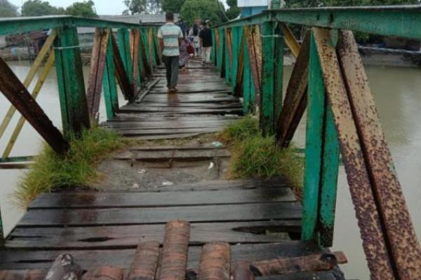 Jembatan Akses Pantai Sialangbuah Memprihatinkan, Kadis PUPR Sergai: Kita Dibangun 2021