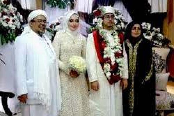 Gelar Pesta Nikah, HRS Didenda Rp50 Juta