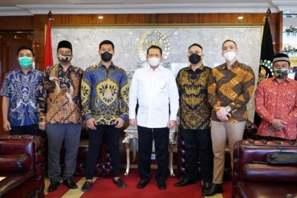 Terima Dharma Mangkuluhur, Bamsoet Ingatkan Tantangan Generasi Milenial