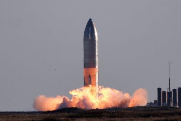Meledak saat Mendarat, Roket Elon Musk Ingkari Regulasi FAA