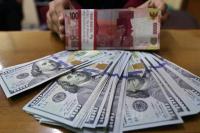 Awal Pekan Melemah, Rupiah Tertekan Terus Naiknya Kasus Covid-19