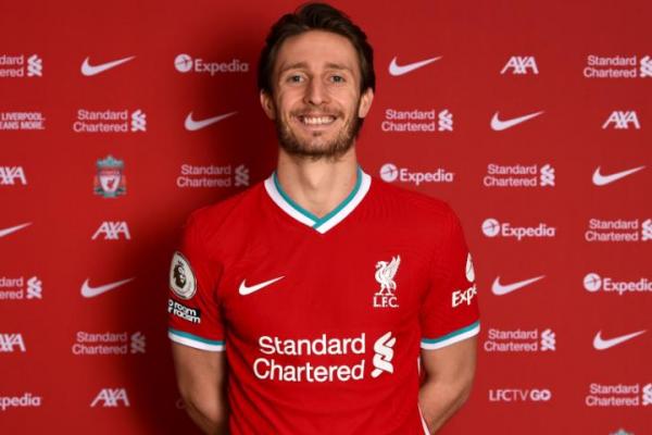 Liverpool Boyong Bek Preston, Davies 