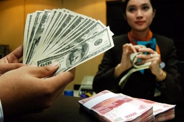 Rupiah Kembali Menguat