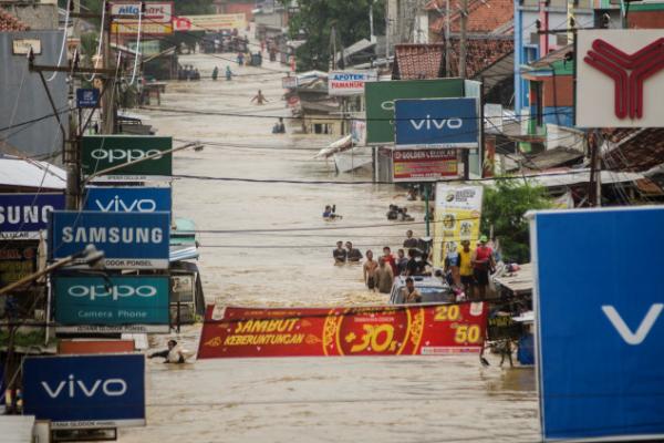Ma`ruf Amin  : Banjir Berulang Berarti Tidak Cerdas