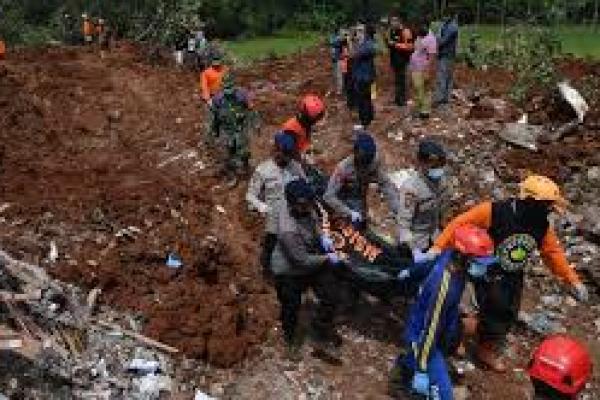 12 Korban Tanah Longsor di Nganjuk Ditemukan, 10 Meninggal