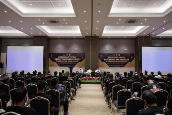 Manfaatkan Bantuan Pemerintah, Komisi IV DPR: Bantuan Bermanfaat Tingkatkan kualitas SDM pertanian.