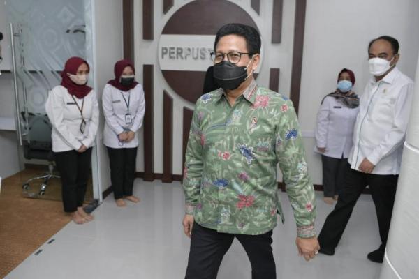 Mendes Minta Segera Digitalisasi Arsip Kemendes PDTT