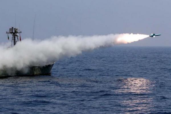 Masih Tanda Tanya, Kapal Israel Meledak di Teluk Oman
