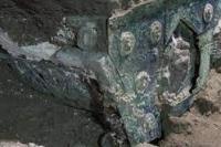 Arkeolog Temukan Kereta Upacara Romawi di Dekat Pompeii