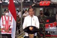 Presiden Jokowi Resmikan Kereta Listrik Yogyakarta-Solo