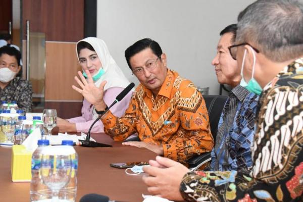 Fadel Muhammad Dorong Industri Daerah Go Internasional