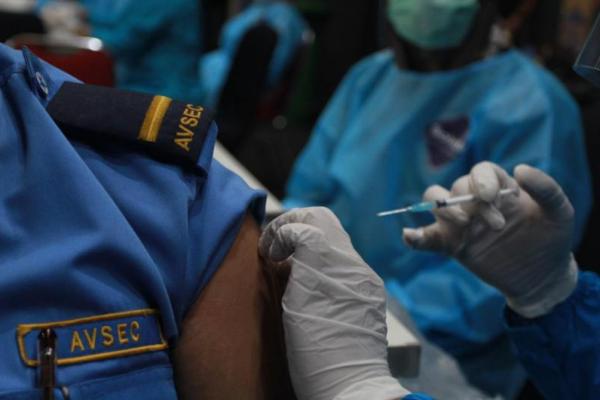Seluruh Karyawan AP II Mulai Jalani Vaksinasi Covid-19