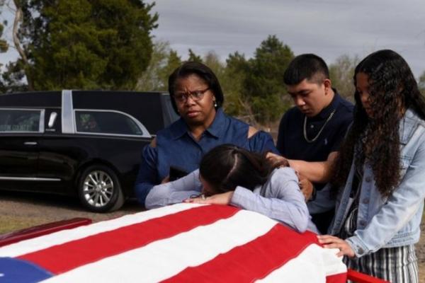  1 dari 5 Orang Amerika Kehilangan Orang Terdekat Karena Covid-19