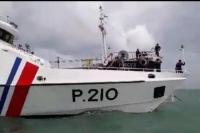 Kapal Patroli PLP Tanjung Uban Evakuasi Korban Kapal Tenggelam