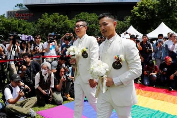 Vaktikan Tegaskan Pernikahan Sesama Jenis Tidak Diperbolehkan