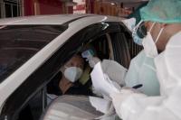 Bogor Vaksinasi Lansia Secara Drive Thru