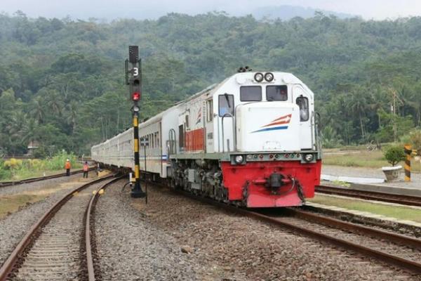  Mudik Dilarang, Sektor Transportasi dan Pariwisata Meradang