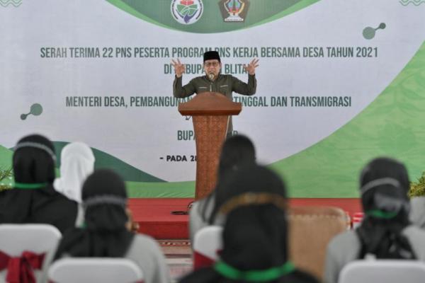 Serah Terima ASN di Blitar, Gus Menteri Ingin ASN Pahami Permasalahan Desa