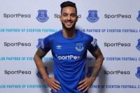 Theo Walcott Dikabarkan akan Dipermanenkan Southampton