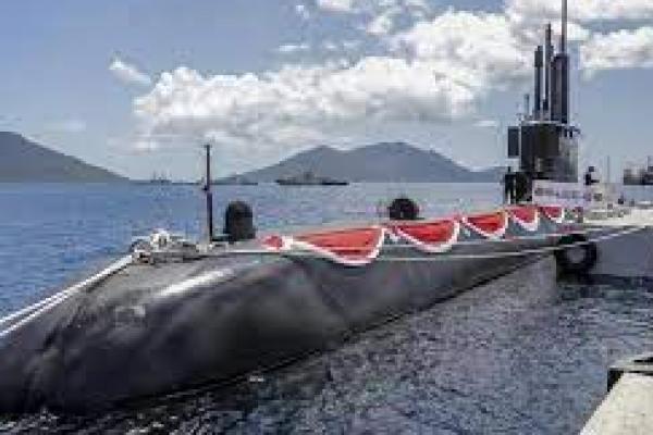 Panglima TNI Resmikan Kapal Selam KRI Alugoro-405 di Natuna