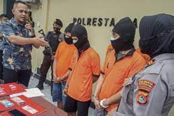 Polisi Tangkap Terduga Bandar Sabu-Sabu Berstatus ASN Lombok Barat