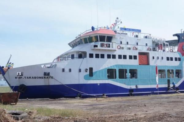 KMP Takabonerate Resmi Layani Masyarakat Selayar