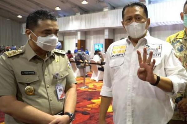 Bamsoet Tinjau Pelaksanakan Vaksinasi Covid-19 Bagi Lansia dan Pekerja Pariwisata