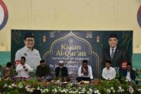 Mengkaji Kitab Syekh Nawawi Al Bantani, Gus Jazil: Ilmu Al Quran Lebih Penting Daripada Tarawih