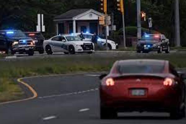 Agen FBI Tembak Orang Bersenjata yang Coba Masuk Markas CIA